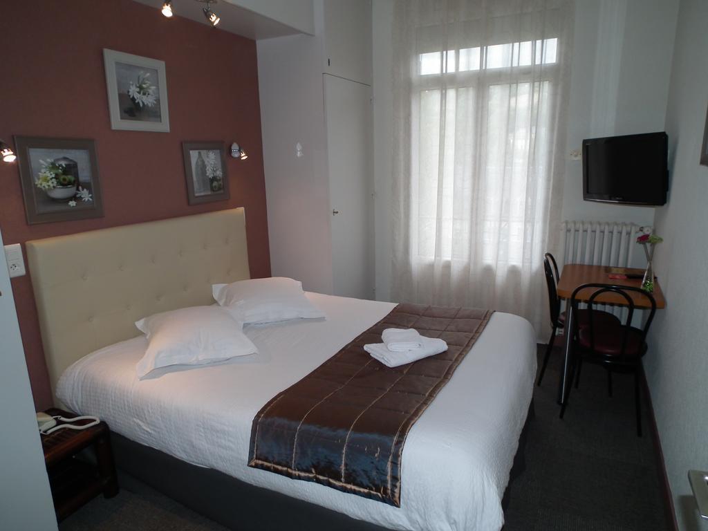 Hotel De L'Aviation La Bourboule Ngoại thất bức ảnh