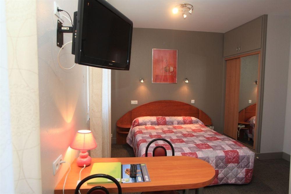 Hotel De L'Aviation La Bourboule Ngoại thất bức ảnh