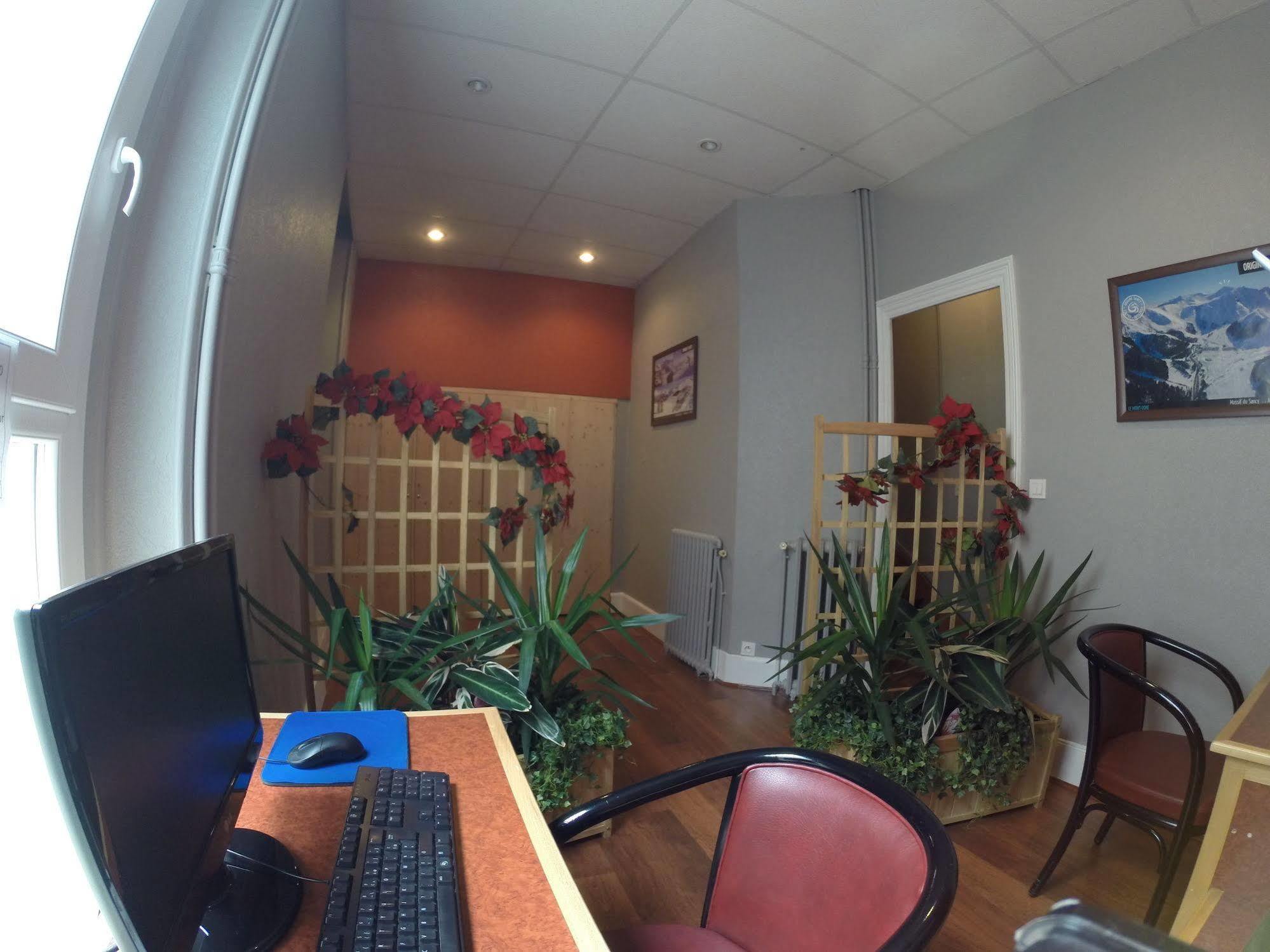 Hotel De L'Aviation La Bourboule Ngoại thất bức ảnh